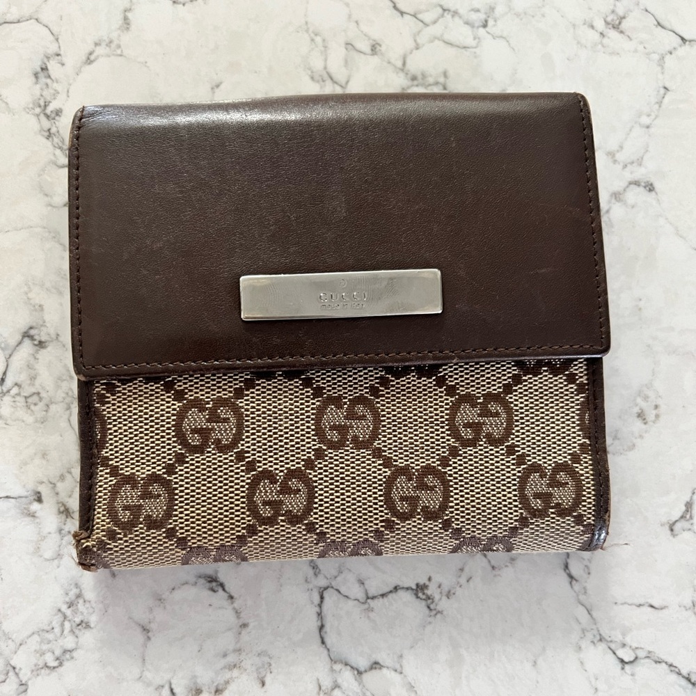 EUC Gucci Brown Wallet